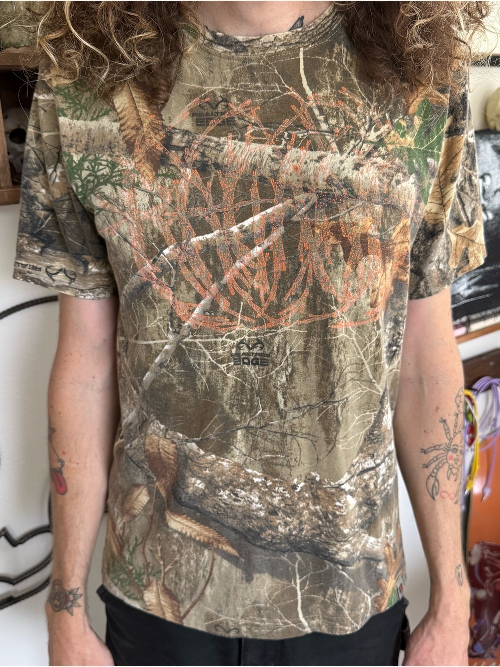 Ragana Realtree Camo Metal Graphic Tee ~ Size XL